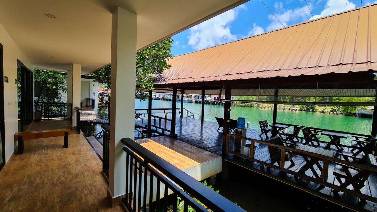 Hotel Baan Rim Nam Koh Chang Exterior foto